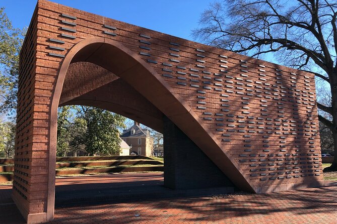 Exclusive Private Tour of Historic William and Mary College - Exploring the Campus