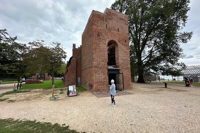 Exclusive Private Tour of the Jamestown Settlement - Knowledgeable and Accommodating Guides