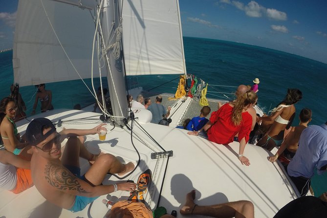 Exclusive Sailing Isla Mujeres. Top Tour ! ( No Hidden Fees) - Meeting and Pickup