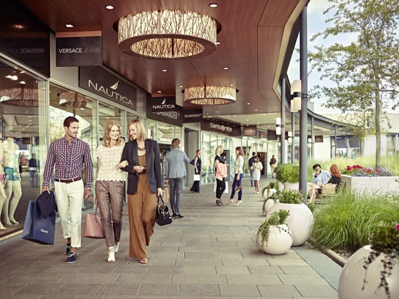 Exclusive Shopping in Fashion Arena Outlet Prague - Customer Ratings and Feedback