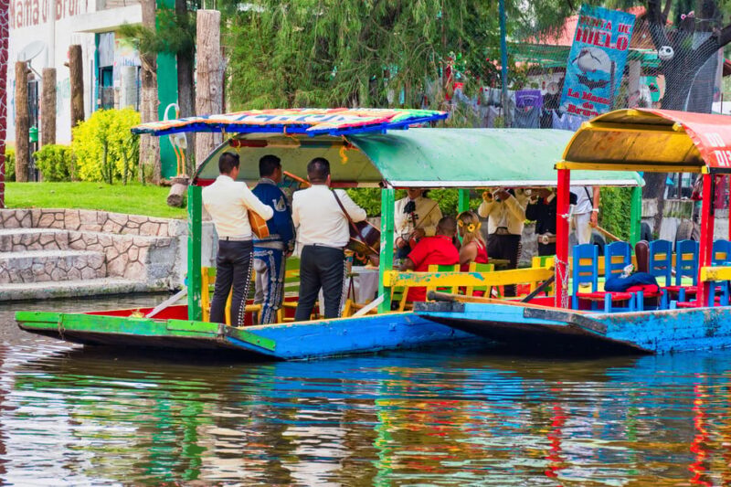 EXCLUSIVE TOUR Floating Adventure in Xochimilco-Small Groups - Key Points