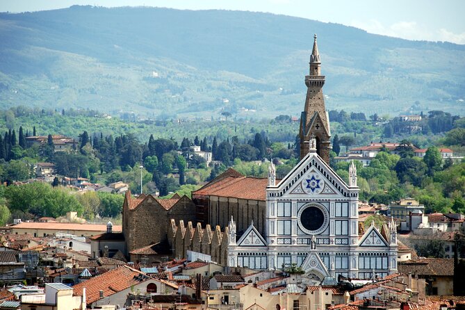 Exclusive Tour to Florence of Santa Croce Basilica - Exploring Santa Croce Basilica