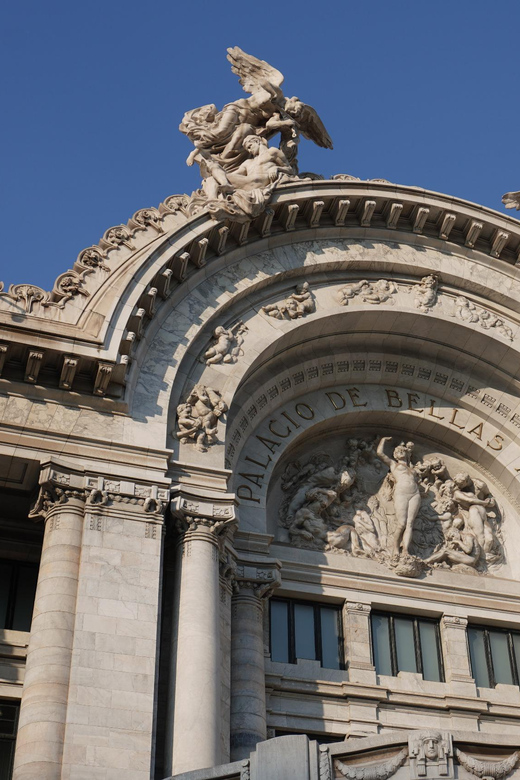 EXCLUSIVE TOUR to Palacio De Bellas Artes - Small Groups - Masterpieces by Renowned Artists
