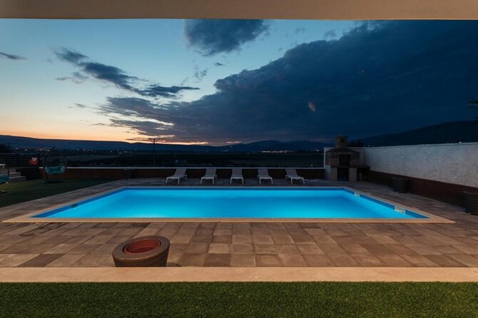 Exclusive V.I.P Party All-Included for Bachelor/Stag/Gentlemen - Flexible Cancellation and Guarantees