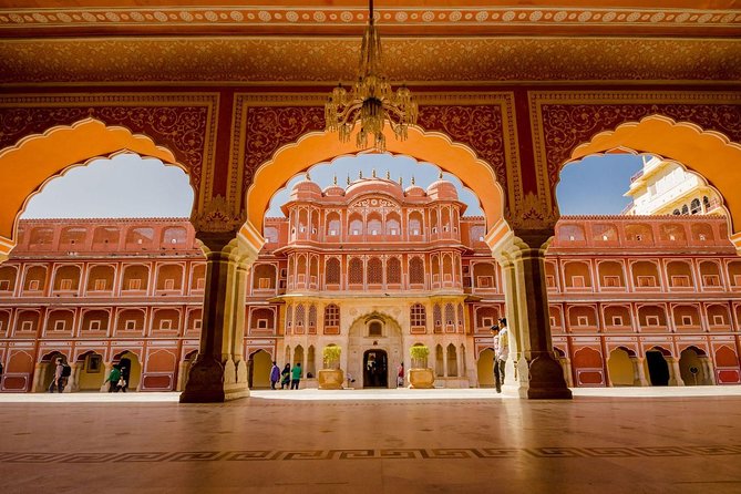 Exclusive Women Special : Guided Jaipur Tour With Entry & Lunch - Booking and Cancellation