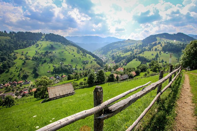 Excursion in Moeciu De Sus (Recommended for Families) With a Native Spanish Guide. - Itinerary Overview