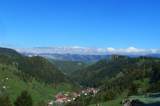 Excursion in Moeciu De Sus (Recommended for Families) With a Native Spanish Guide. - Participant Requirements