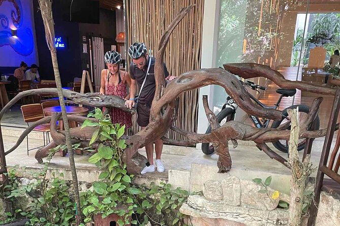 Excursion to Explore the City by Bike and Atypical Meal - Participation Requirements