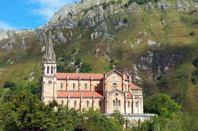 Excursion to Lakes of Covadonga and Cangas De Onís From Oviedo - Accessibility and Eligibility