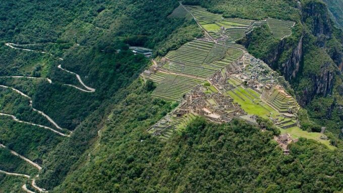 Excursion to Machu Picchu + Machu Picchu Mountain - Guided Tour of Machu Picchu