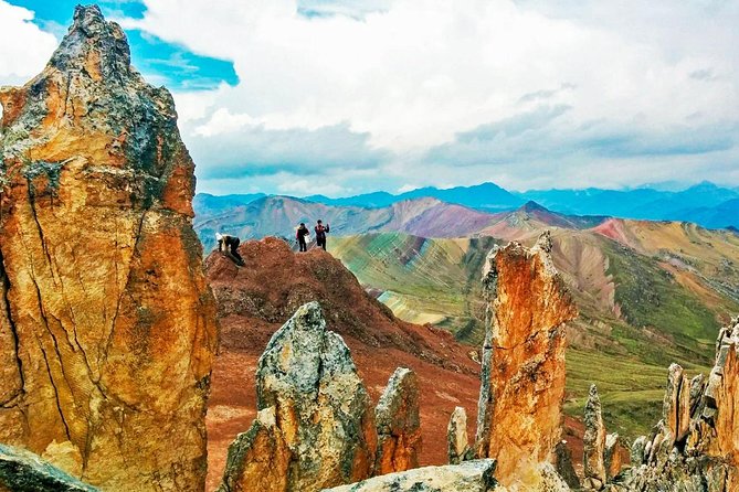 Excursion to Palcoyo Rainbow Mountain Full Day From Cusco. - Health and Accessibility