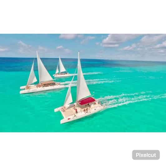 Excursion to Saona Island:Tropical Paradise Whit Lunch - Sandbar Stopover