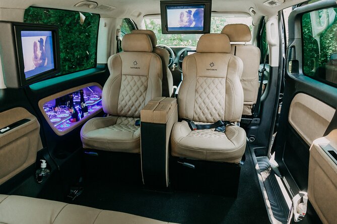 Executive Minivan Transportation in São Paulo - Contact for Customization