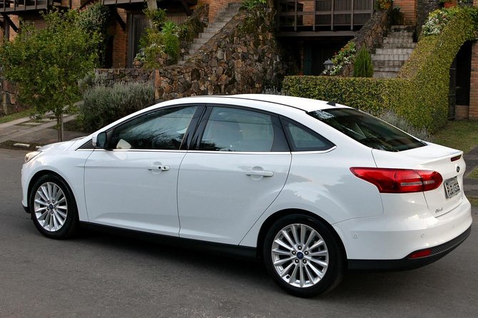 Executive Private Transfer From GIG Rio Galeao Airport up to 3 Pax to Buzios - Wheelchair Accessibility
