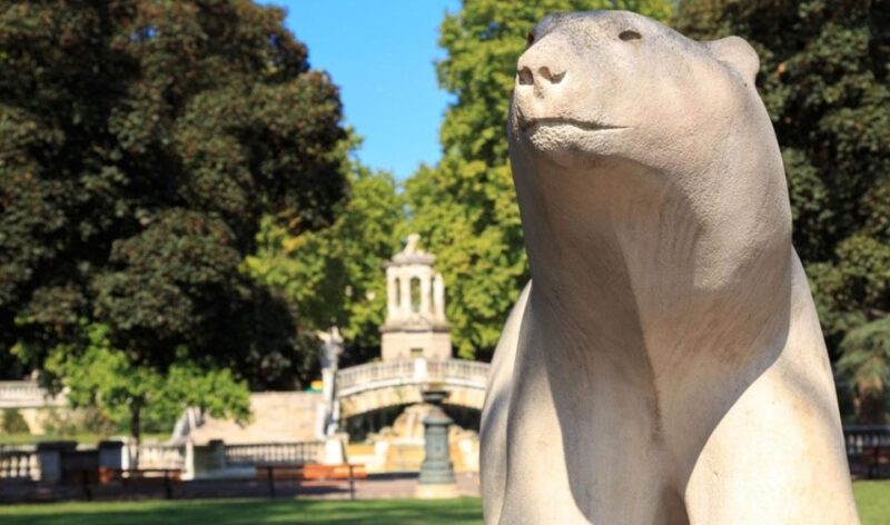 Expedition Dijon: a City Adventure at Your Own Pace - Includes