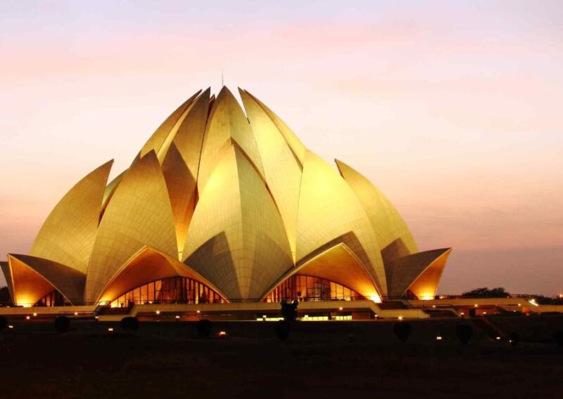 Experience 2 Hours Guided Spiritual Walking Tour of Delhi - Included Tour Features