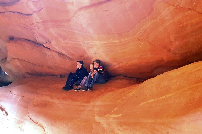 Experience a Secret Slot Canyon in Southern Utah! - Natural Highlights
