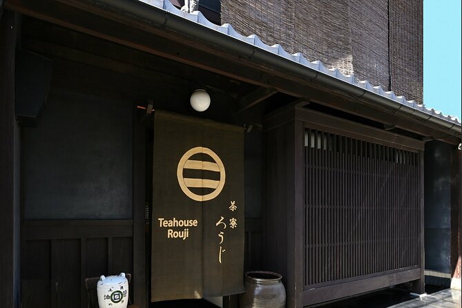 Experience a Tea Ceremony in an Authentic Tearoom, in Kyoto! - Location and Transportation