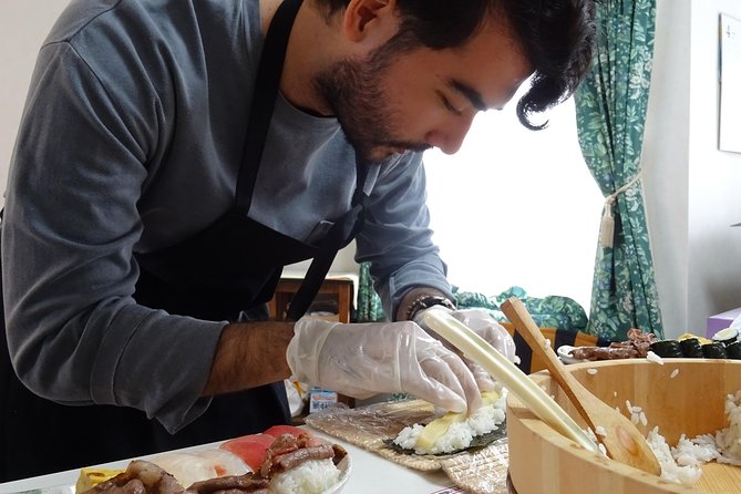 Experience All of Japanese Culture and Japanese Food Experience Classes Origami, Udon, Japanese Food, Green Tea, Calligraphy in 4 Hours - Origami Session