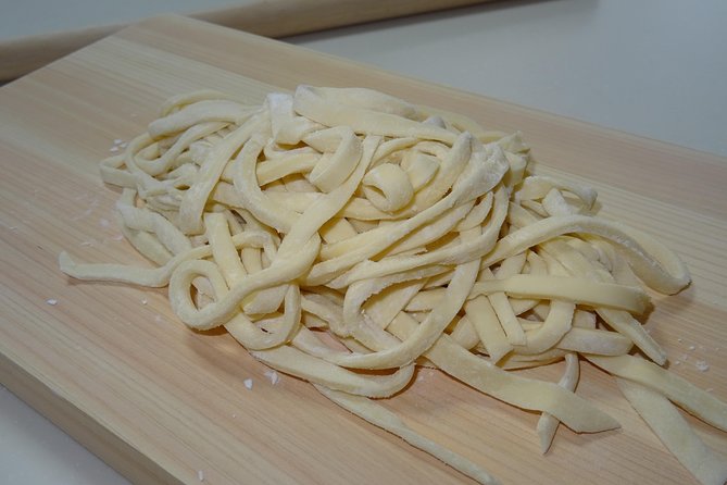 Experience All of Japanese Culture and Japanese Food Experience Classes Origami, Udon, Japanese Food, Green Tea, Calligraphy in 4 Hours - Green Tea Ceremony