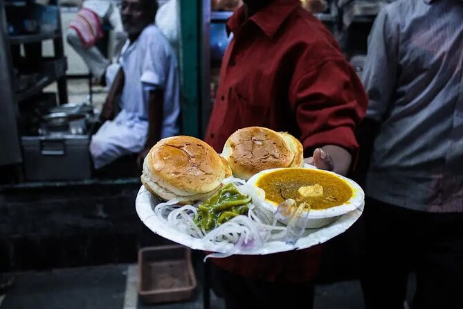 Experience and Fall in Love With the Street Food of Mumbai, India - Exploring Mumbais Street Food