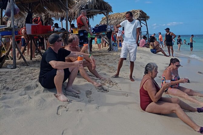 Experience Cayo Arena With Snorkeling and Lunch Buffet - Pricing and Cancellation