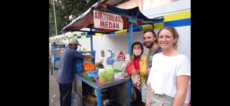 Experience Chinatown + 2 MOON CAKES FOR YOU + Happy Lunch - What to Bring