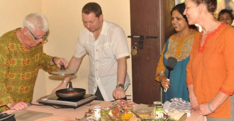 Experience Cooking Classes With Mumbai Sightseeing Tours - Key Points