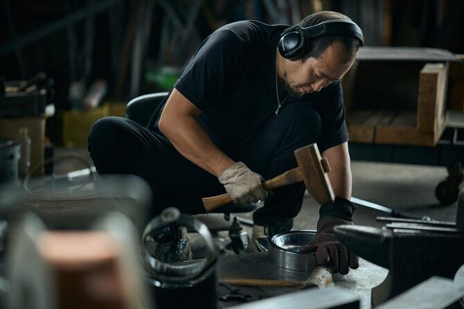 Experience Frying Pan Making With an Ironworking Expert - Getting to the Location