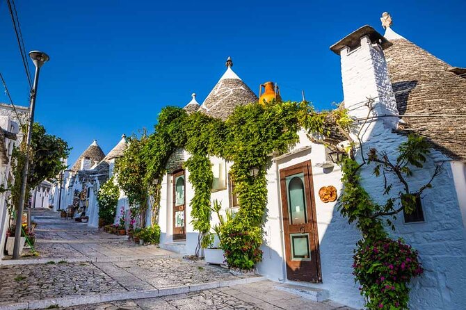 Experience in Alberobello With Miniature Trullo Construction - Local Family Experience