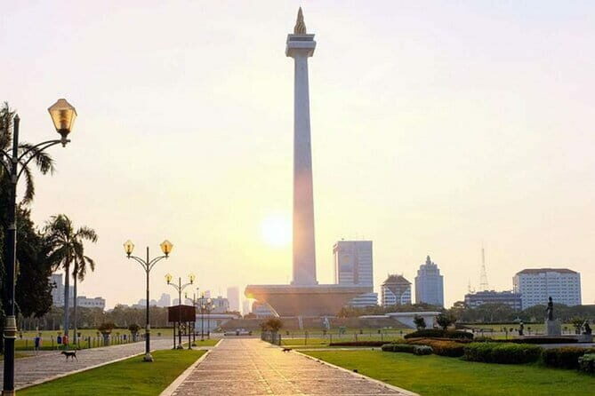 Experience Jakarta Street Food Scene with MRT Transportation - Flexibility and Options