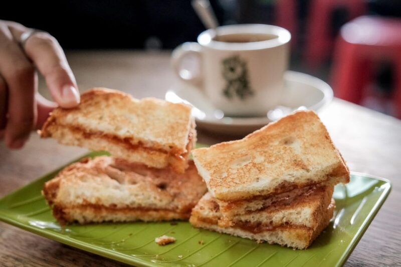 Experience Jakarta Street Food Scene With MRT Transportation - Customer Experience and Reviews