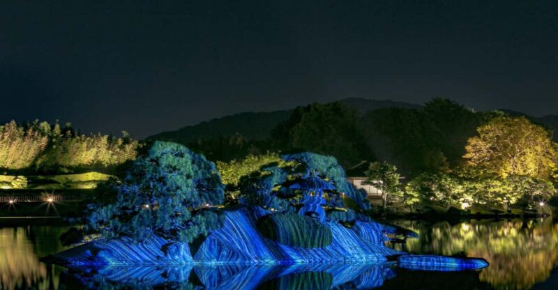 Experience Japan Tour & Projection Mapping in Hiroshima - Exploring Momijidani Park: Guided Tour and Sightseeing