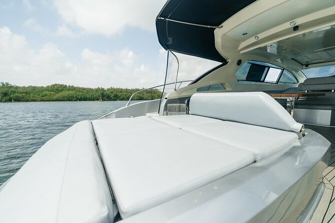 Experience Luxury 65FT Azimut Private Yacht in Miami Beach - Meeting Location and Accessibility