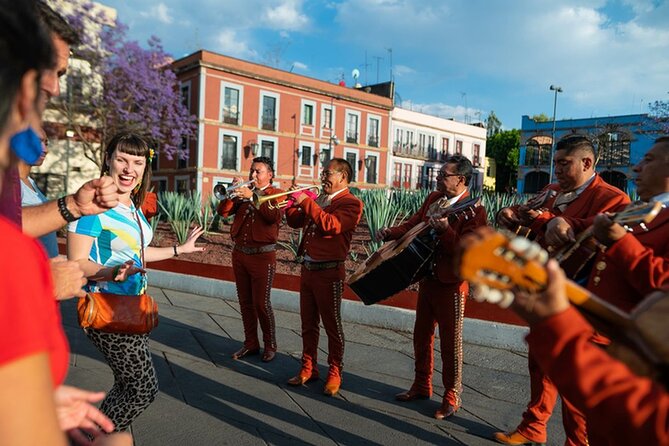 Experience Mexico City at Night: Lucha Libre & Mariachi Tour - Experience the Plaza Garibaldi Atmosphere