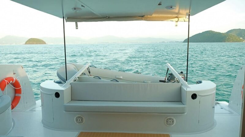 Experience Midnight Magic With Hot Chillis 38FT Stealth - Yacht Amenities
