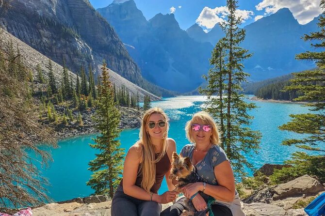 Experience Moraine & Lake Louise From Calgary, Canmore and Banff - Pickup and Meeting Details