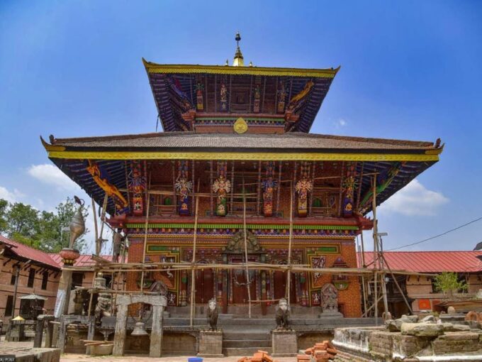 Experience Nagarkot Sunrise and Changu Narayan Day Hiking - Hike to Changu Narayan