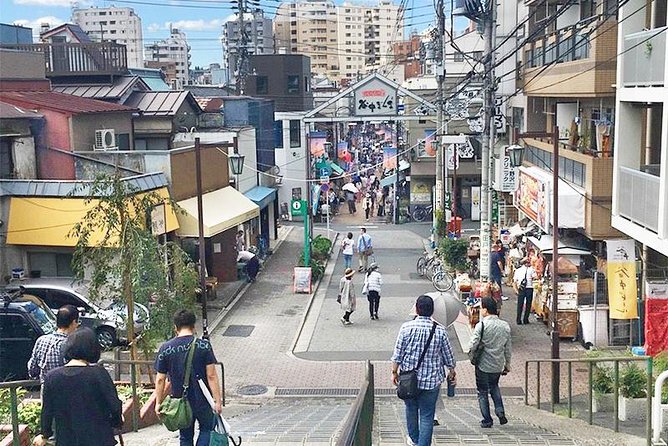 Experience Old Local Tokyo & Traditional Food in Yanaka Ginza - Personalized and Exclusive Tour Experience