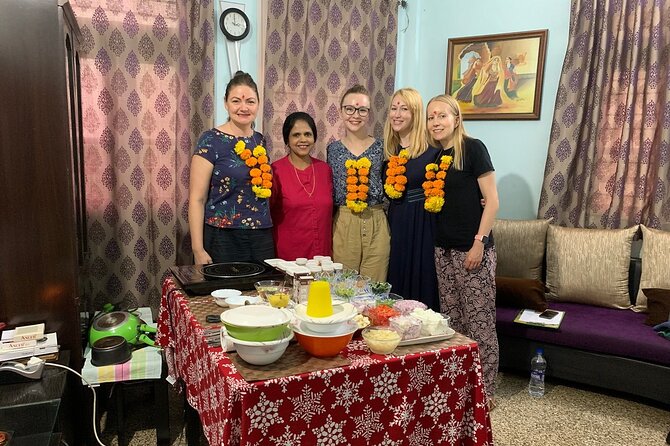 Experience Private Cooking Classes With Mumbai Sightseeing Tours - Meeting and Pickup Information