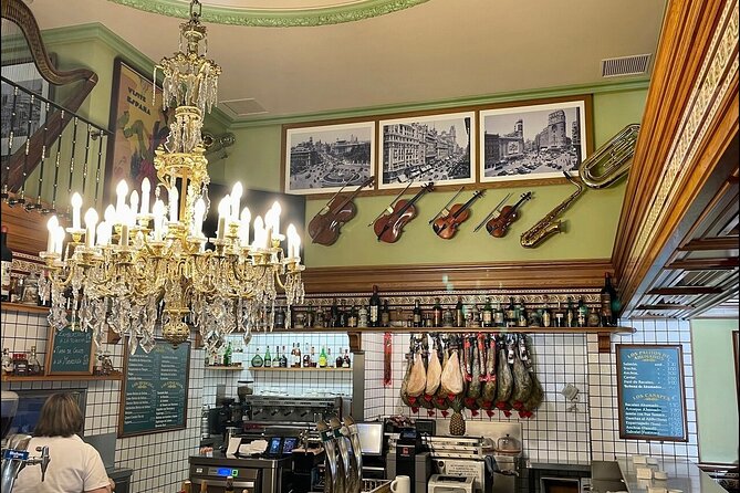 Experience Private Tapas and Wine Tour in Madrid - Notable Review