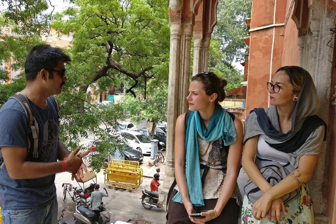 Experience Serenity & Divinity in Mumbai With a Local - a Unique Walking Tour - Meeting Points