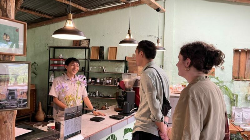 Experience specialty coffee with sustainable coffee farmers - The Flavors and Tasting Experience