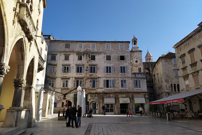 Experience Split With Local Professional Historian - Private - Historical Insights and Perspectives