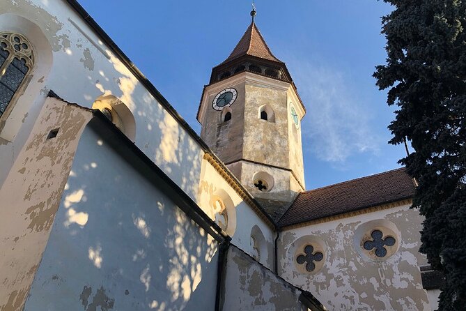 Experience the History of Bran Castle and Saxon Fortifications in Burzenland - Tour Requirements and Recommendations