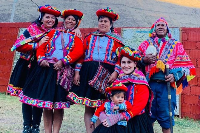 Experience the Magic of Andean Textiles: Weaving Workshop - Cusco - Inclusive and Accessible Design