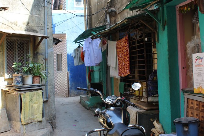 Experience the Off Beat and Alternative Tour of Mumbai! - Inclusions and Logistics