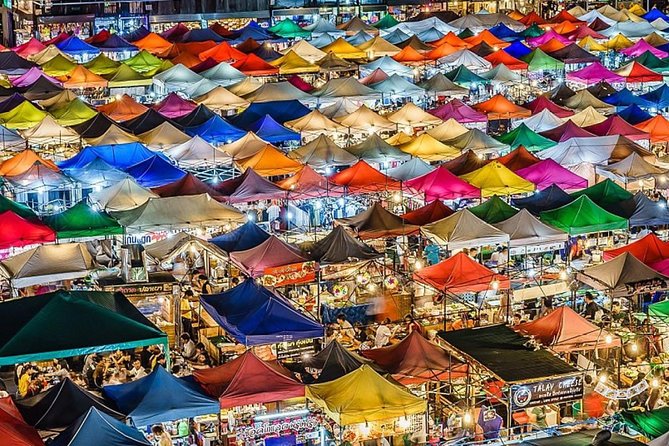 Experience Typical Thailand at Night Including Streetfood Dinner & Foot Massage - Foot Massage Experience