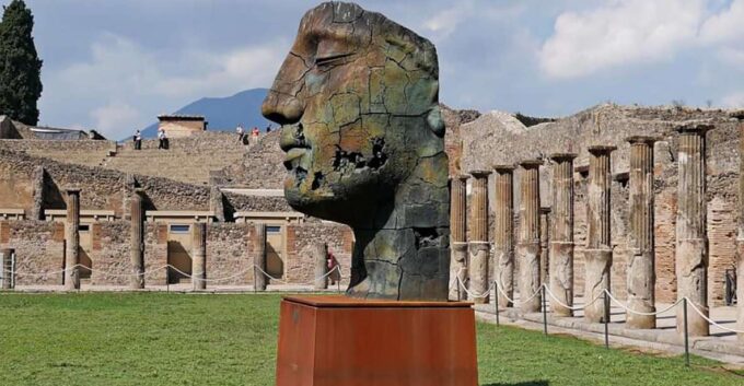 Experiencing History: Cultural Tour of Pompeii and Vesuvius - Exploring Pompeiis Ruins