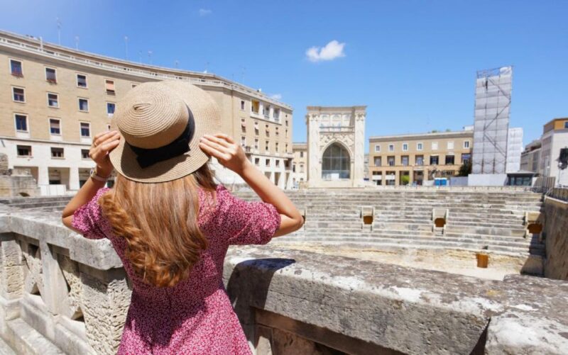 Exploration of Lecce Walking Tour for Couples - Piazza SantOronzo